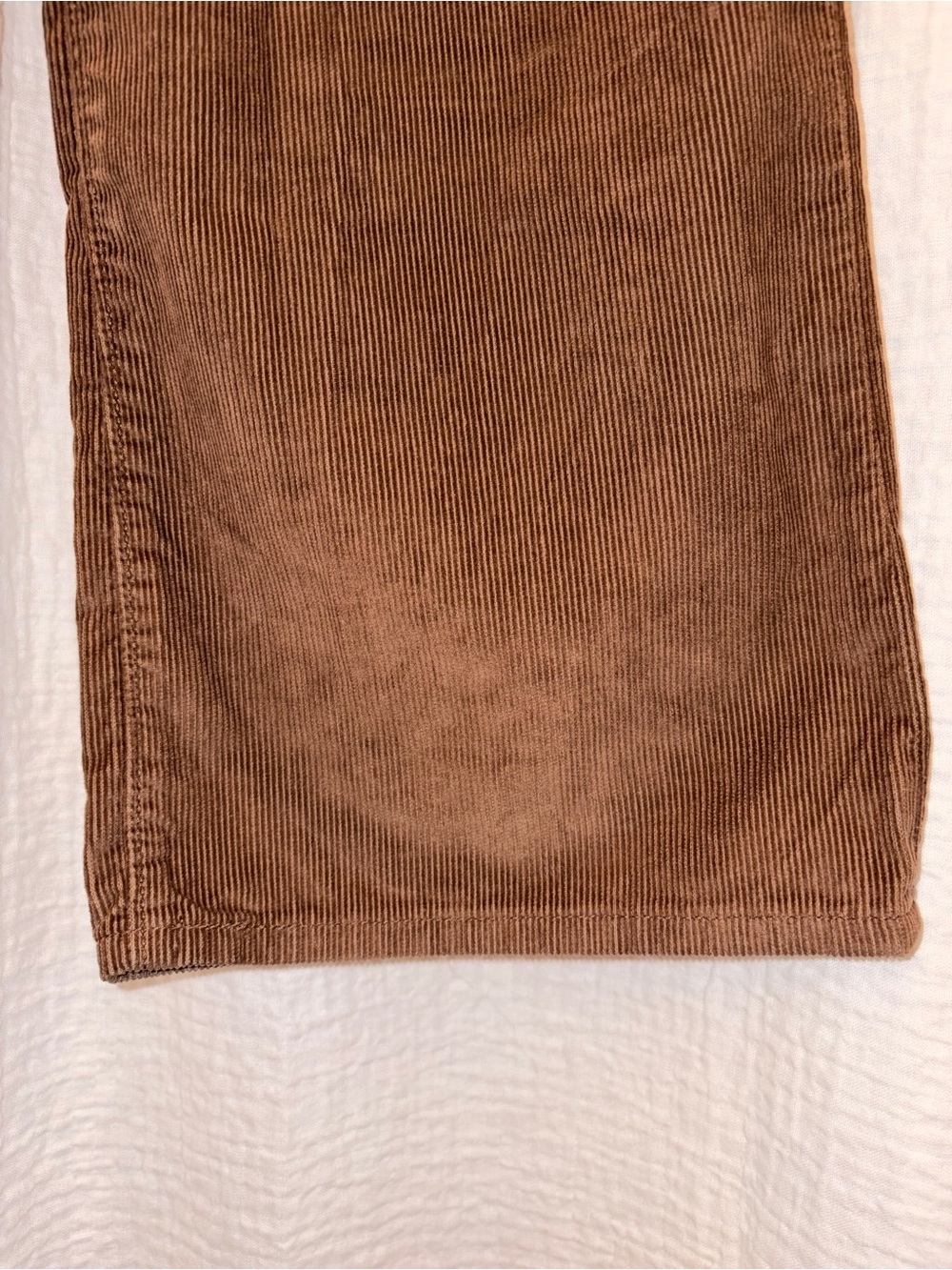 ✨ Levi's Ribcage Wide-Leg Corduroy Pants in Brown - Picture 6 of 7